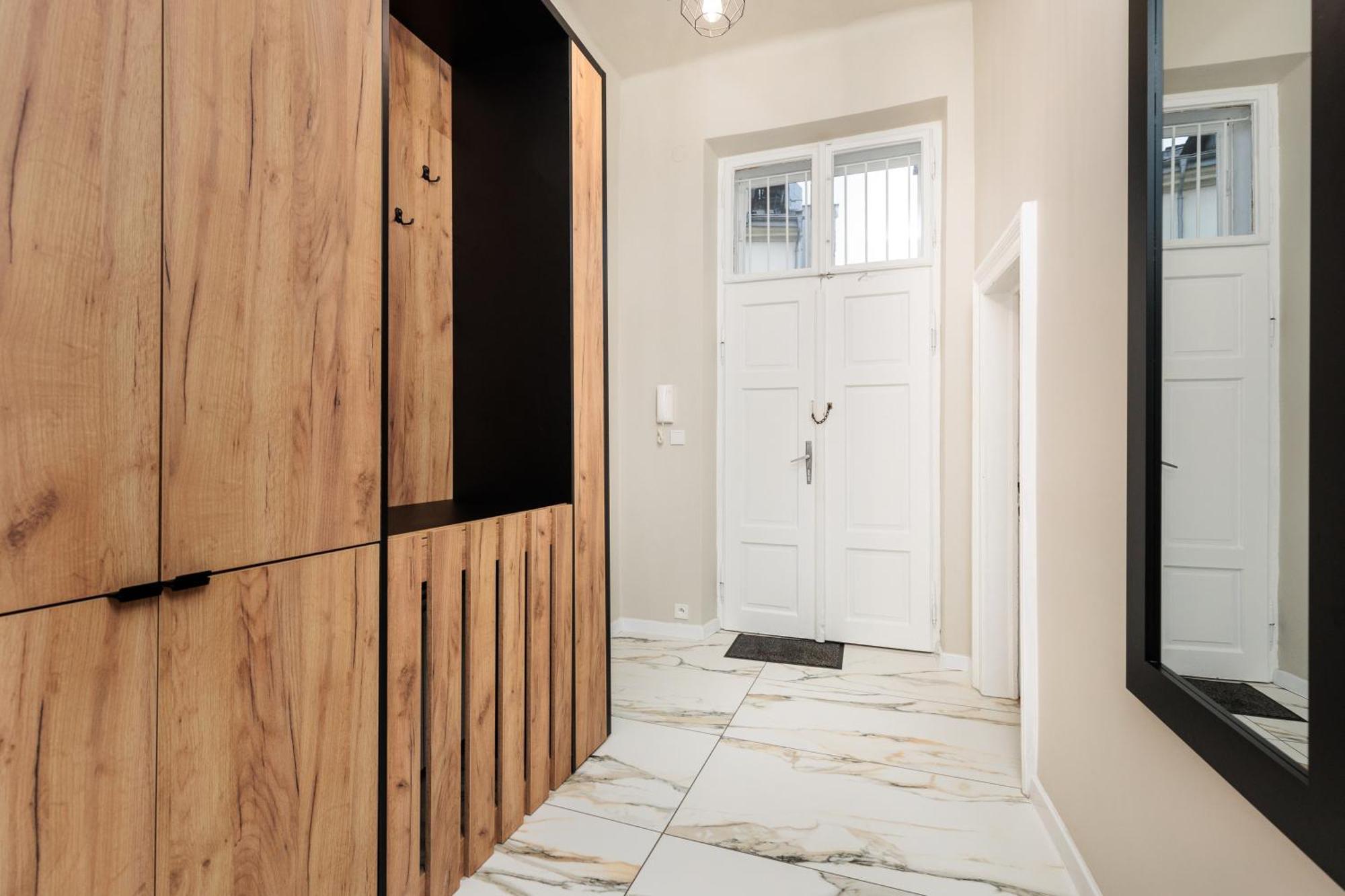Apartment Of The Kings-poselska 24